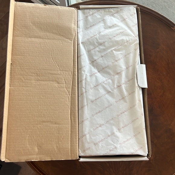 Connie Johnston 'Savannah' Doll - Hamilton Collection - Picture 3 of 11